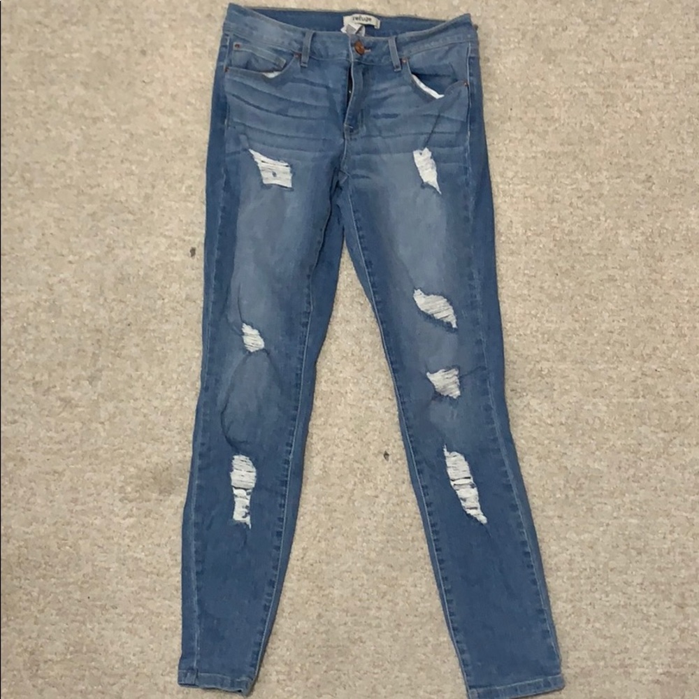 Boyfriend distressed jeans